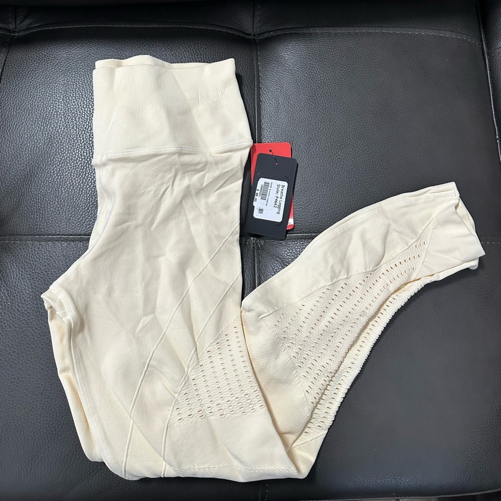 The NUX- breath leggings-size M-White